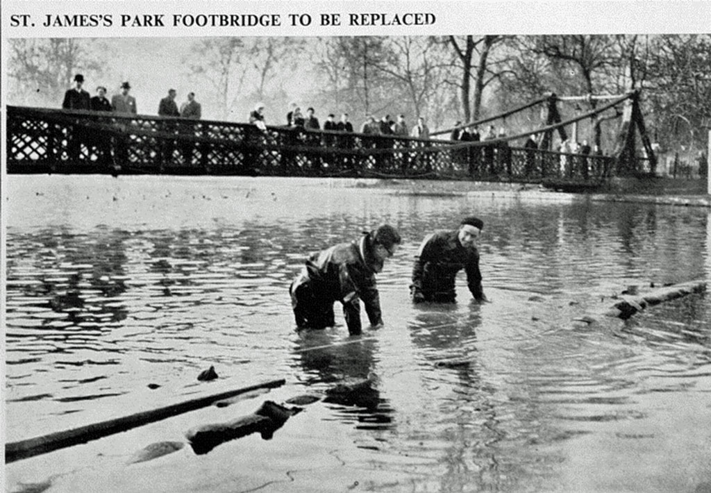 The construction of the ‘Blue Bridge’